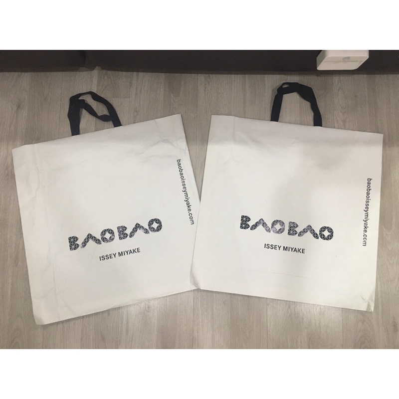 ถุง BAO BAO Issey Miyake แท้ ซื้อกระเป๋าจากชอปที่ญี่ปุ่น