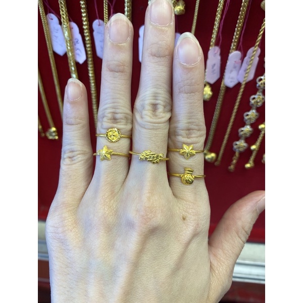 แหวน0.4กรัม (แบบสุ่ม)