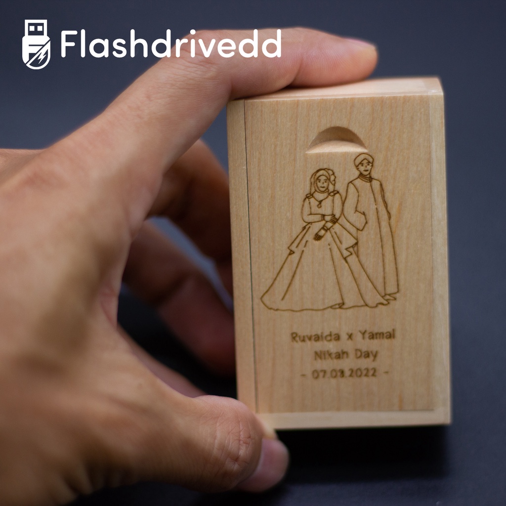 กล่องไม้ใส่ของรุ่นเล็กเลเซอร์โลโก้บนฝาสไลด์ (slide top box with engraving laser logo)