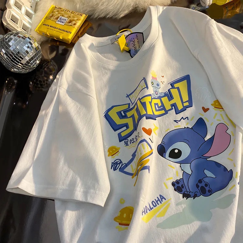 เสื้อยืดแขนสั้น พิมพ์ลายการ์ตูน Stitch ทรงหลวม ขนาดใหญ่ เข้ากับทุกการแต่งกาย แฟชั่นฤดูร้อน สไตล์ฮ่องกง สําหรับผู้ชาย และผู้หญิง
