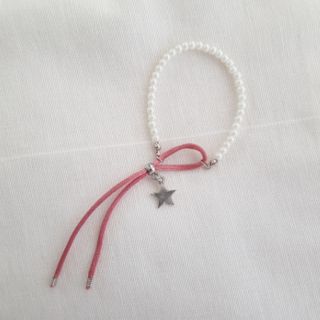 Glass pearl with pink ador star