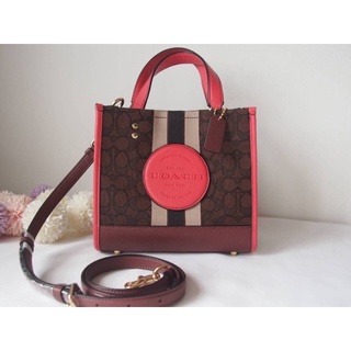 Coach Dempsey Tote 22   tote ผ้า ลาย c  ขอบหนังมัลติ สายสะพายยาว คอลเลคชั่นใหม่