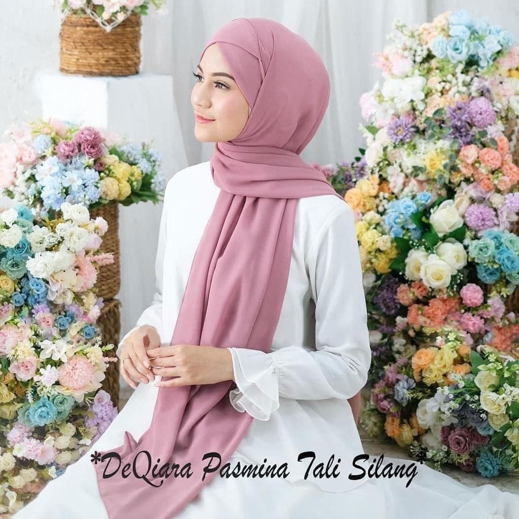 Ceruty Babydoll Cross Strap Pashmina Hijab / ผ้าคลุมไหล่ Pliske / Bergo