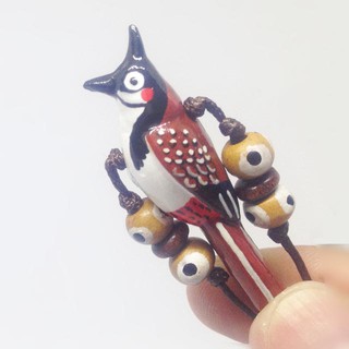 สร้อยคอนกหวีดดินเผารูปนกกรงหัวจุก Red-Whiskered Bulbul Whistle Necklace