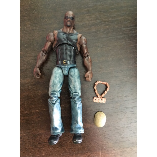 Hasbro Marvel Universe Luke Cage Power Man 3.75 1:18