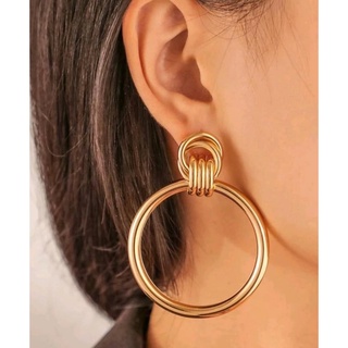 Circle earring ตุ้มหูทรงกลม สีทอง ใส่แล้วดูสวยหรูมากค่ะ