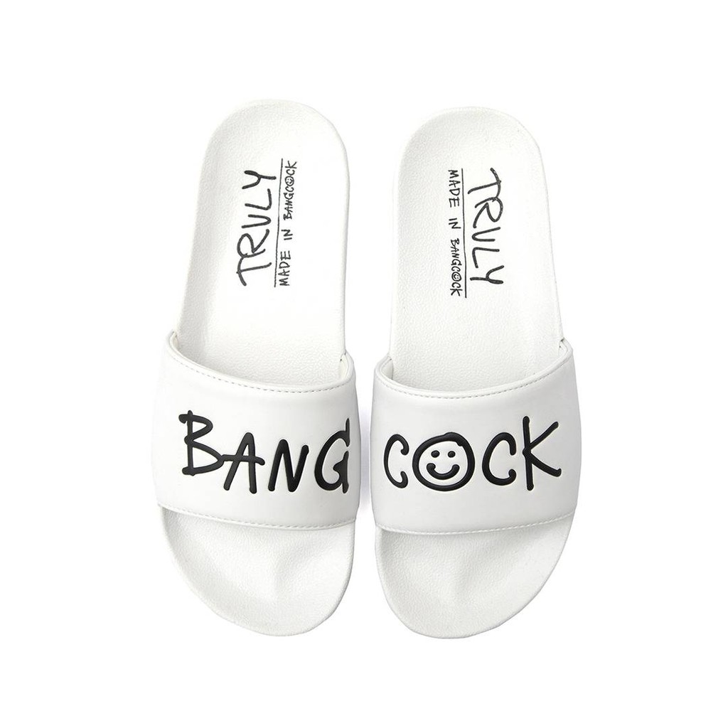 TRULY SANDALS BLACK รองเท้าเตะ รุ่น "ก้าวหน้า" สีขาว
