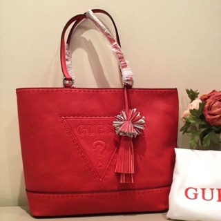 กระเป๋าสะพายoutlet guess