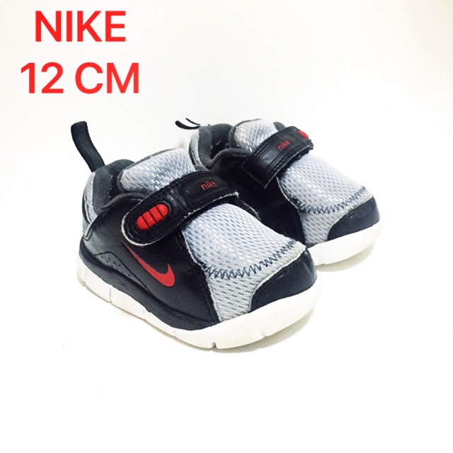 รองเท้าผ้าใบเด็ก NIKE
