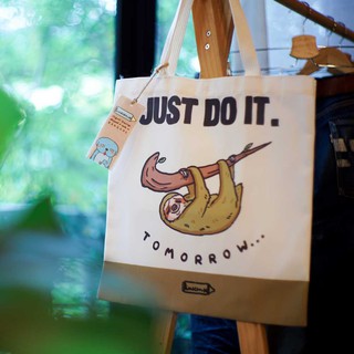 ถุงผ้าแคนวาส ลายสล็อต Sloth - "Just do it tomorrow" canvas bag