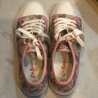 รองเท้าผ้าใบ ของแท้100% Cath kidson
