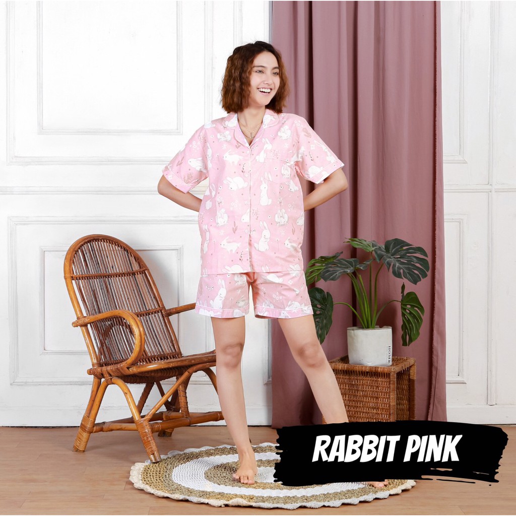 KATUN ชุดนอนสตรี/ให้นม ผ้าคอตตอน Cotton สไตล์มินิมอล นุ่ม เท่ กระต่าย สีชมพู CPD Motif