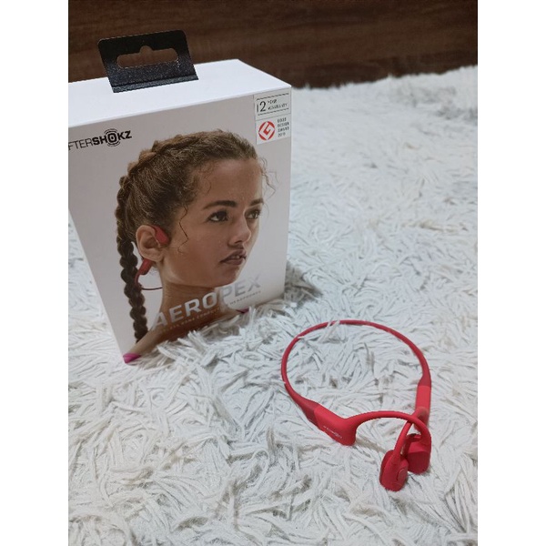 Aftershokz Aeropex หูฟังบลูทูธแบบกระดูกส่งเสียง IP67 น้ำหนักเบา 26g