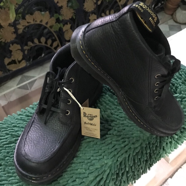 รองเท้า Dr. Martin