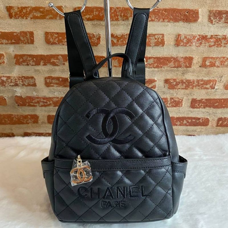 กระเป๋าเป้ พรีเมี่ยมกิ๊ฟ Chanel แท้💯 สีดำ สวยเก๋ มาก ขนาดกำลังดี สะพายหลัง ผู้หญิง