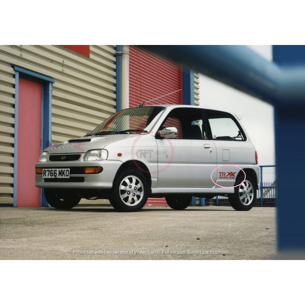 CFS131 2 ชิ้น Twin cam 16V turbo Daihatsu Cuore TR-XX Avanzato R kancil pintu Belakang Kereta ด้านหล