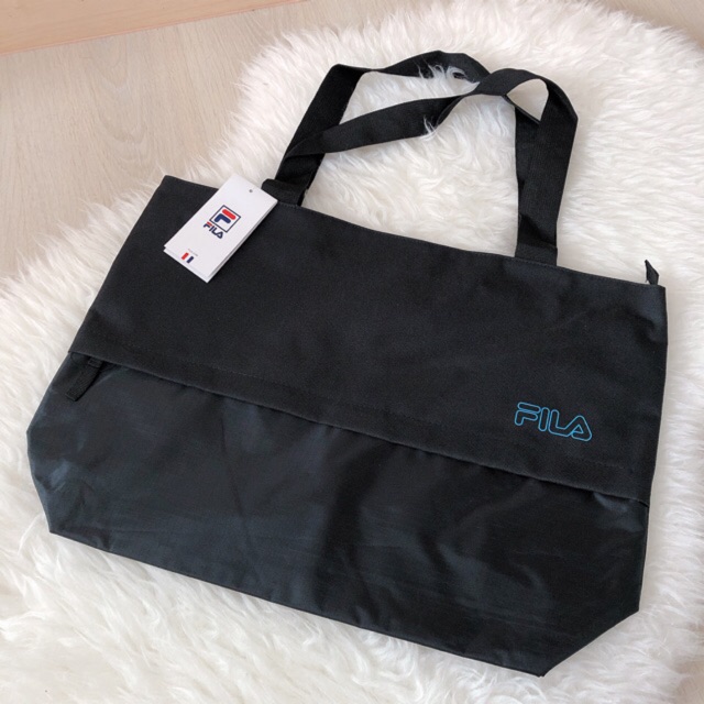 พร้อมส่ง สีดำและสีเทา กระเป๋าสะพายข้าง FILA Shoulder Bag UNISEX Duo Color