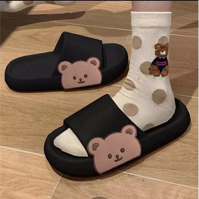 GFShop น่ารักไม่ไหวว✨ รองเท้าแตะสวมลายน้อนหมี🐻💗 โดนใจมากไอต้าว มี 2 สีดีย์ต่อใจ รีบมาตำให้ไวเลยจ้าาา