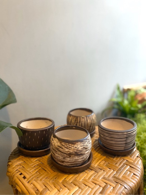 กระถางเซรามิกลายทำมือ กว้าง3.5นิ้ว สูง2.5นิ้ว พร้อมส่ง🌈🌵 - รูปที่ 2