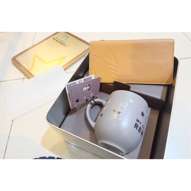 Starbucks set member gold