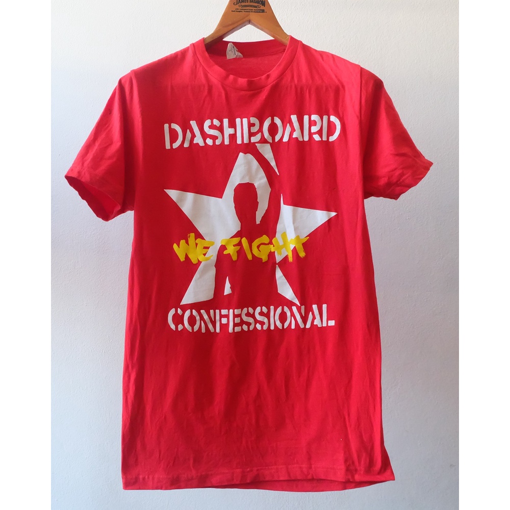 Dashboard Confessional อก 18 นิ้ว ยาว 29 นิ้ว สีแดง มือสอง ของแท้