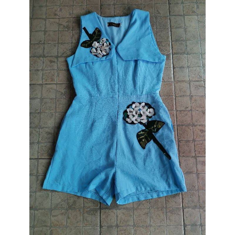 จั๊มงานป้าย VEGUS LUXURY  มือสอง L