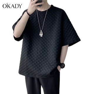 OKADY เสื้อยืดผู้ชาย เสื้อยืดคอกลมแขนสั้นผู้ชายลายวาฟเฟิล