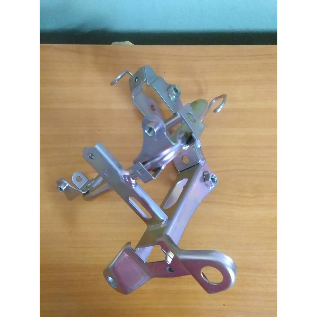 ชุดขายึดฝาครอบด้านหน้า สำหรับรถรุ่น SPACY-I อะไหล่แท้ Honda รหัส 50310-KZL-C00