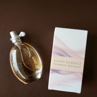 Avon Scent Essence น้ำหอมเอวอน เซนต์ เอสเซนส์ กลิ่นโรแมนติก บูเกต์ Romantic Bouquet ขนาด 30 มล.