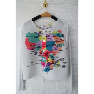 เสื้อคลุมคาร์ดิแกนลายแผนที่