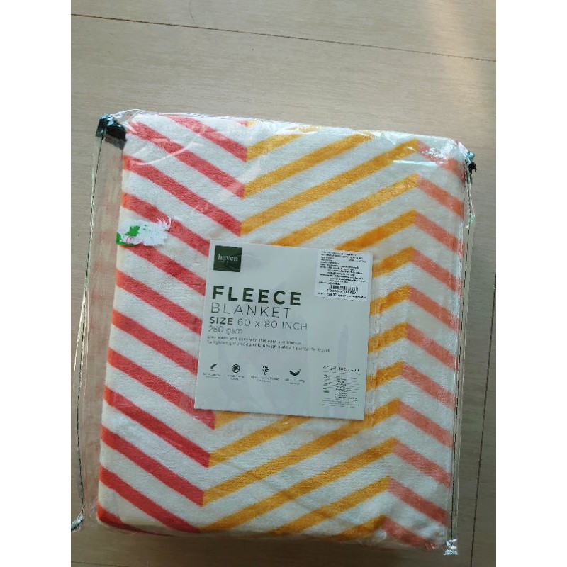 Haven ผ้าห่ม Fleece สี ORANGE GEO ขนาด 60x80 นิ้ว (ผ้าไมโครไฟเบอร์)