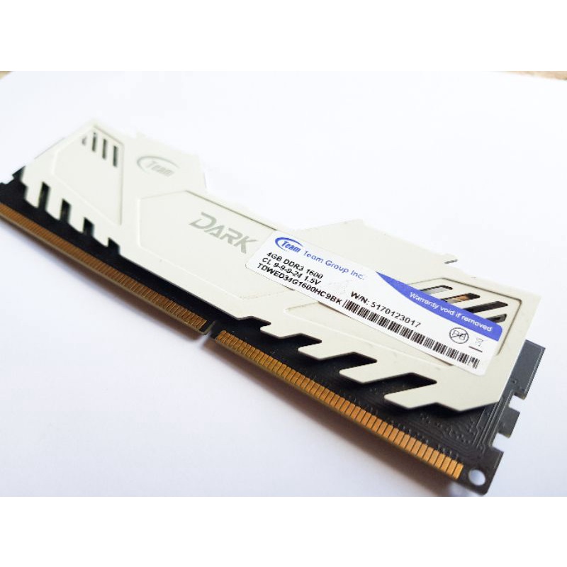 RAM DDR3 4GB Tema Dark BUS 1600