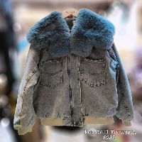 jacket with fur
Jkยีนจั้มชายด้านในบุขนนิ่มมากพร้อมส่งรอบ2 ขายดีมาก