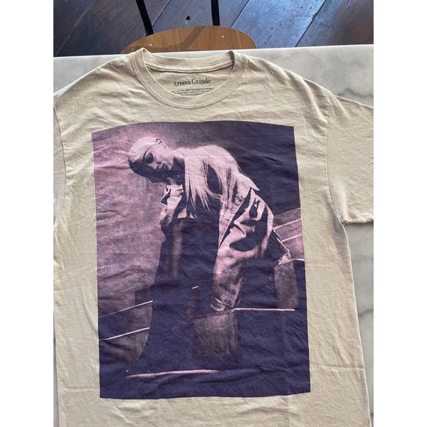 เสื้อAriana grande ของแท้ sizem