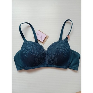 Sabina เสื้อชั้นใน Invisible Wire (ไม่มีโครง) รุ่น Modern V รหัส SBI1128 สีเขียวเข้ม Size34B/75