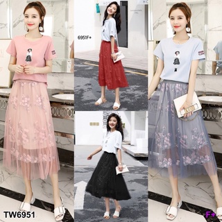 👗Pfashion [ส่งไว!!🚛] P6951  Set เสื้อยืด+กระโปรงตาข่าย  Set: T-shirt + mesh skirt