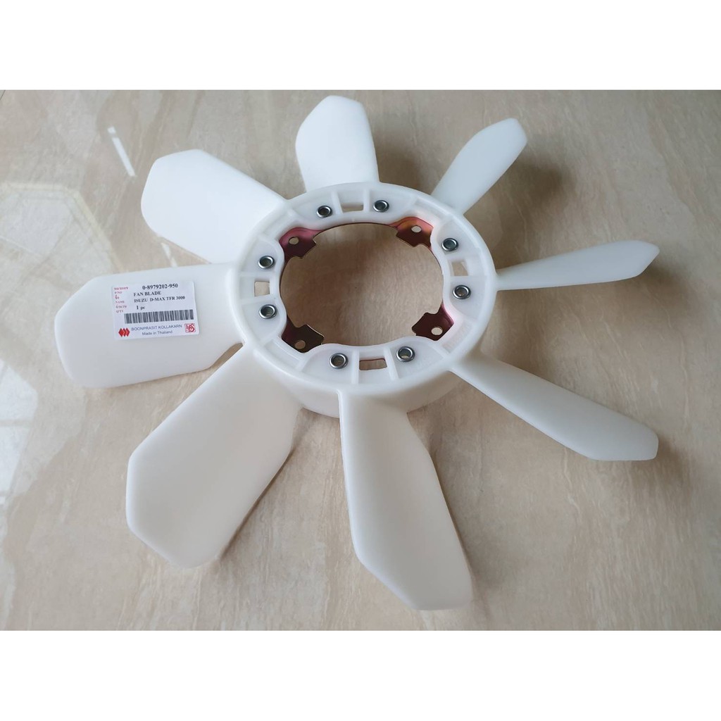 ใบพัดลมหม้อน้ำ ISUZU TFR 3000,D-MAX 2500,3000,4JH1 ราคาอันละ 300บาท