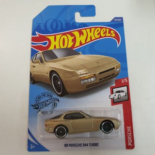 รถเหล็ก Hot wheels Porsche สีทอง