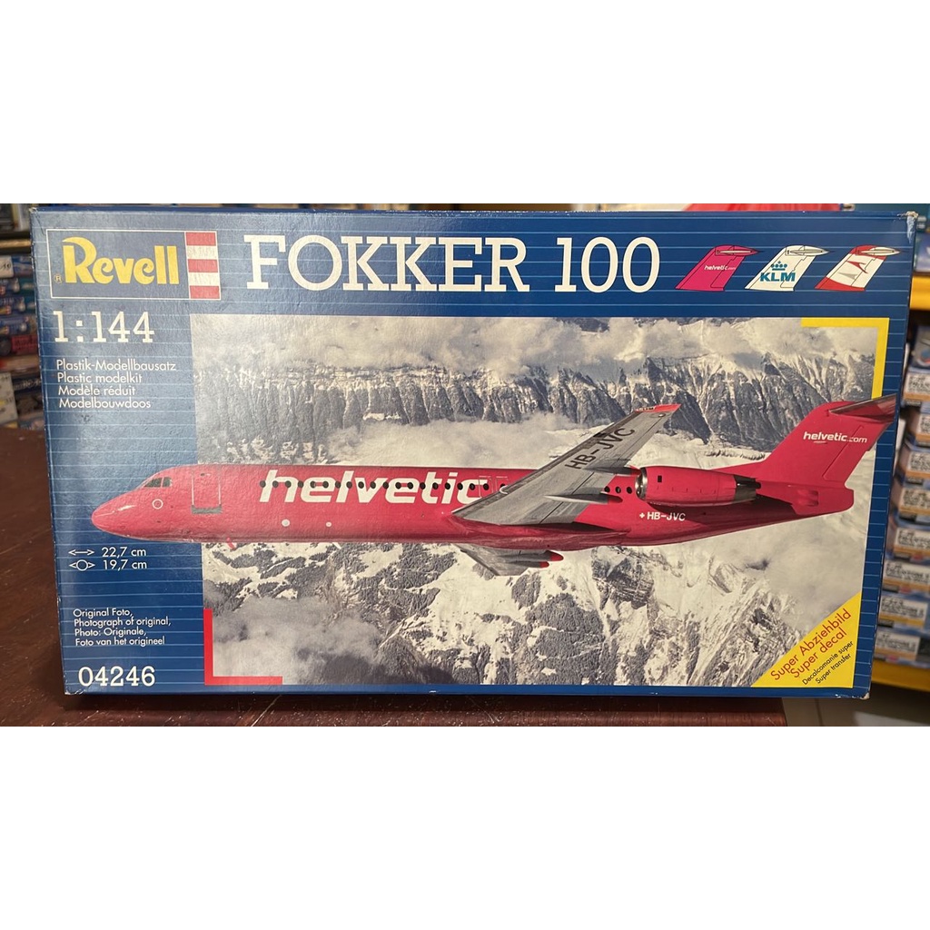 Revell 04246 FOKKER 100 HELVETIC/KLM/AUSTRAIN 1/144