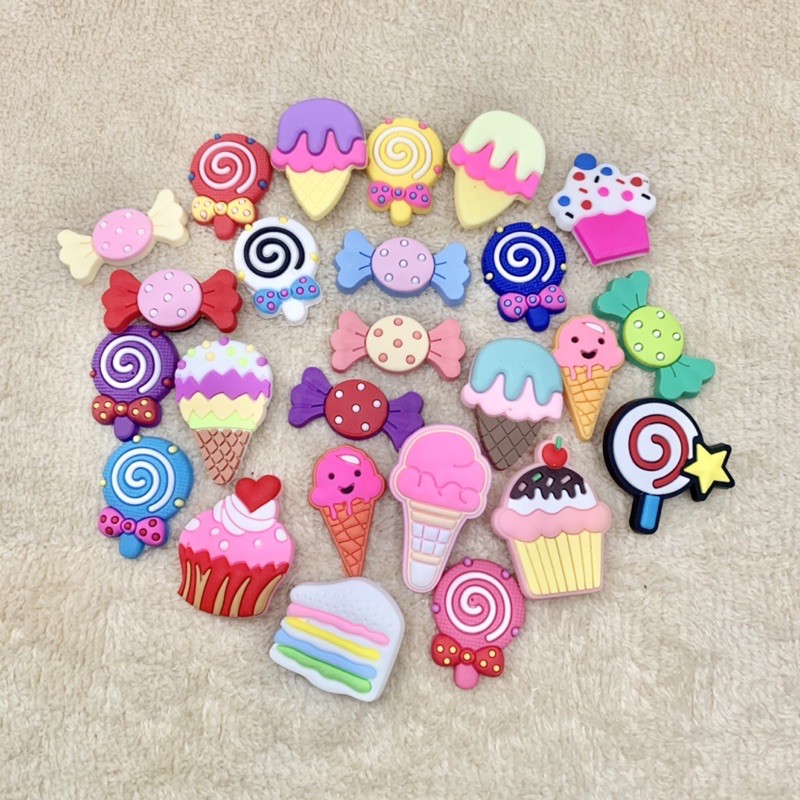 TBCT 🛍️ 🌈ตัวติดกระเป๋ามีรู “ คุโรมิ มายเมโลดี้ “ ✨🌸 Bag Charms “ kuromi my melody Sweet “JBSweet สายหวาน จัดเลยจ้าาา