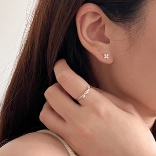 A.piece ต่างหูเงินแท้ [all silver 925] Blossom stud earrings