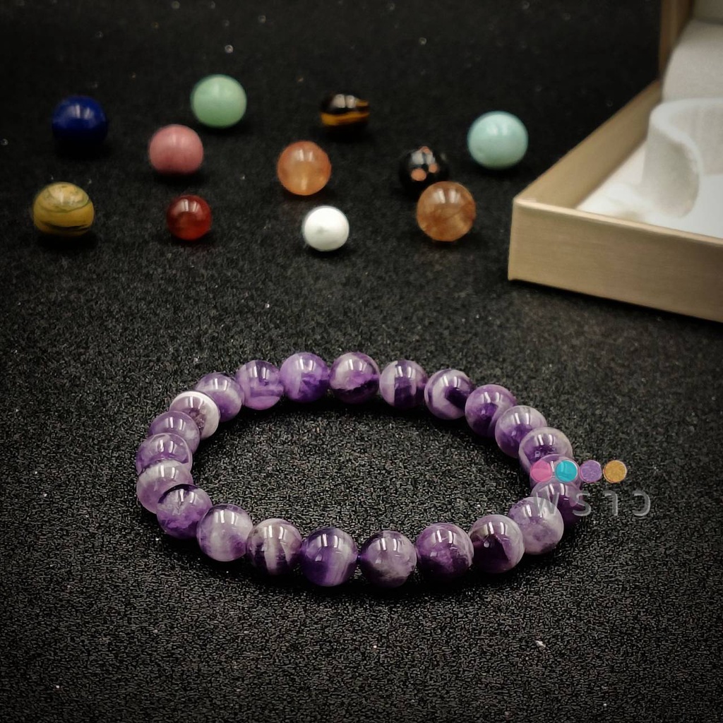 (พราว)หินเชฟรอน อเมทิสต์ Chevron Amethyst ขนาด 8 มม. หินของราศีกุมภ์ , มีน , ธนู ผ่านพิธีปลุกเสกและบรรจุพุทธคุณแล้ว