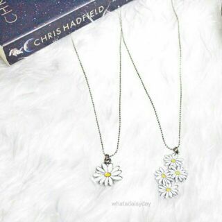 Daisy pendant