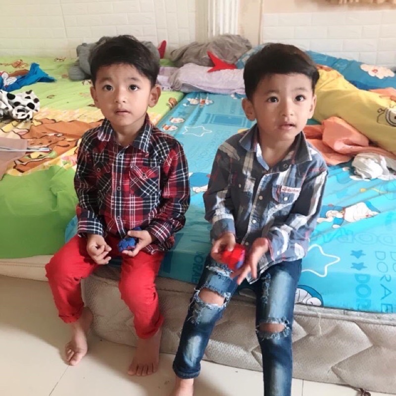 เสื้อเชิ๊ตเด็กมือสองแบรนด์ Levis size 24M แท้ สภาพสวย90%