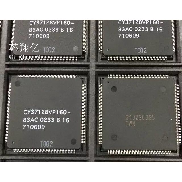 ชิปซีรีส์แพ็คเกจ YTH QFP CY37128P160-125AC QFP ใหม่เอี่ยม