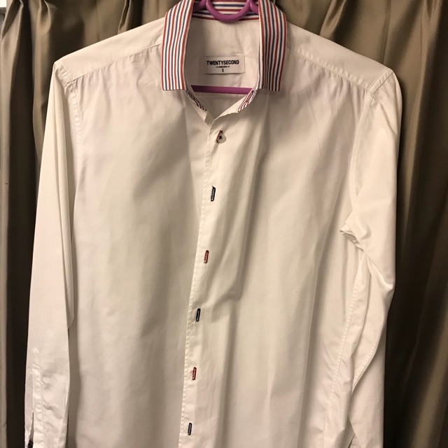 Twenty second shirt size S