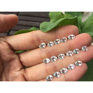 ไวท์โทพาส ( Natural White Topaz ) ขนาด 7x5 mm. สีขาวสว่าง ไฟดีมาก เนื้อสะอาด #ชุดนี้สวยจริงๆค่ะ ( 1 ชุด มี 10 เม็ดค่ะ )