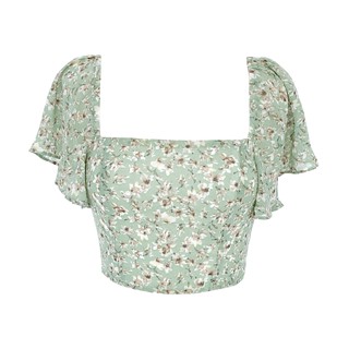 CALLA CREATIV Laurie Top - Green เสื้อครอปเกาะอกระบายแขน สีเขียว (Calla Iris)