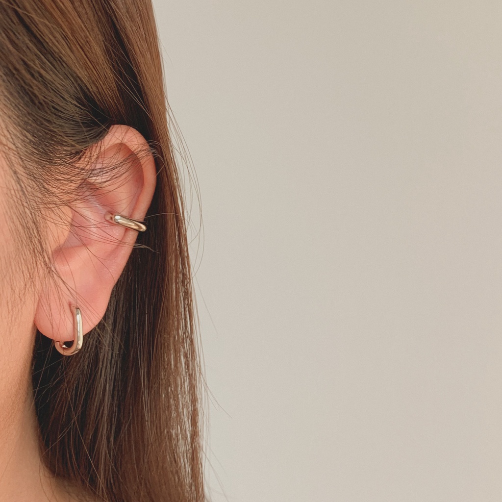 She with Cheewa | silver925 | thickie bar earcuff ต่างหูหนีบเงินแท้ มินิมอล เป็นทรงตรงๆ สุดชิค ปรับขนาดตามใบหูได้เลยค่ะ