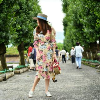 เดรส Floral midi dress